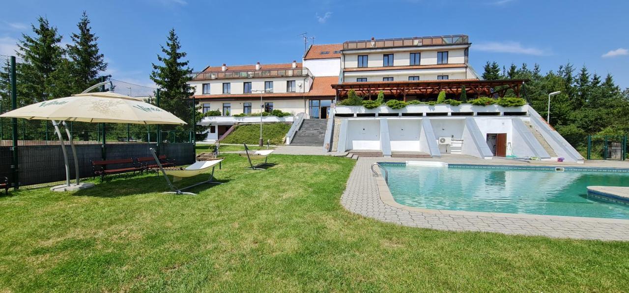 Hotel Berounka *